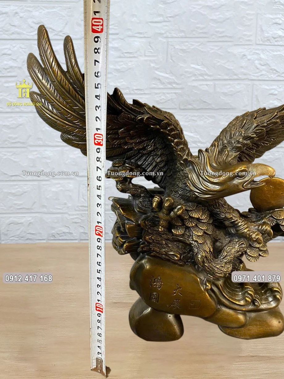 Vật phẩm có chiều cao tổng thể 40Cm